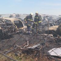 Близо 100 коли изгоряха в автоморга край Пловдив