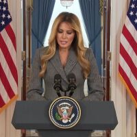 Скандалът "Епстийн": Защо Мелания Тръмп сама повдигна темата?