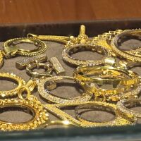 Злато с крипто: Търговия на чаршията и борсите