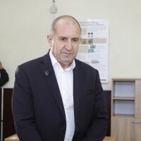 Румен Радев: Да гласуваме всички, за да удавим купения вот