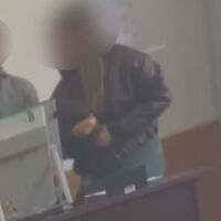 Без обвинения за дъщерята на кмета на Великденче и нейна приятелка, които "помагаха" при гласуването (ВИДЕО)