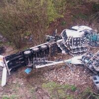 Тежка катастрофа затвори Прохода на Републиката, шофьор падна в дере и загина (СНИМКИ, ВИДЕО)