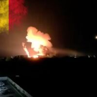 Мощна експлозия в ТЕЦ Букурещ-Запад, възникнал е пожар (ВИДЕО)