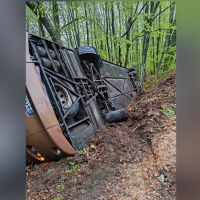 Тежък инцидент с автобус край Малко Търново – двама загинали и много ранени (СНИМКИ)