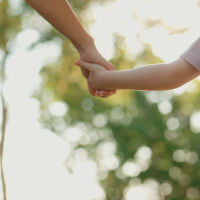 Зеленски: Повече от 2100 украински деца са върнати в страната