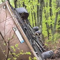 Транспортират украинските туристи от катастрофиралия автобус край Малко Търново към родината