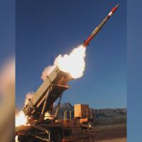 „Ню Йорк Таймс“: Войната в Иран изчерпа запасите на САЩ от жизненоважно и скъпо оръжие