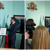 Наградиха граничния полицай, помогнал на украинците да излязат от обърналия се автобус