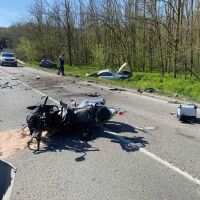 Пътят Русе-Варна затворен заради тежка катастрофа между два автомобила и мотор, има загинал