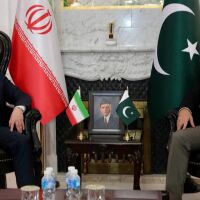 Иран: САЩ търсят начин да си „спасят лицето“