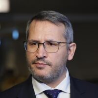 24 души са под постоянно медицинско наблюдение, лекуват се превантивно с антибиотици заради случая с антракс