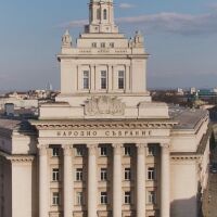 Сред депутатите в новия парламент - цирков артист и капитан на кораб. Някои владеят 5 чужди езика