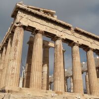 Мерки срещу свръхтуризма: Гърция обсъжда ограничения за хотели в Атина