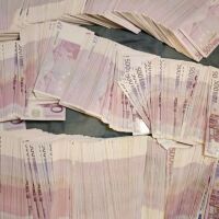 Разбиха групировка за пране на пари, иззеха над 600 000 евро и близо 70 кг дрога (СНИМКИ)