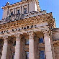 Абсолютно мнозинство и нов кабинет: Как ще започне 52-рото Народно събрание?