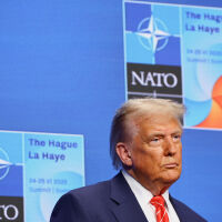 Тръмп: Иран току-що ни информира, че е „в състояние на колапс“