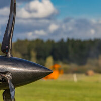 "Машината е тотално разбита": Пилот на малък самолет загина в Германия
