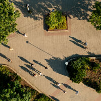 Населението на България: Намалява, застарява и живее главно в 6 града (ГРАФИКИ)