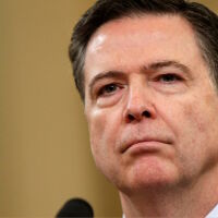 Заради код с мидени черупки: Обвиняват бивш директор на ФБР, че заплашил живота на Доналд Тръмп