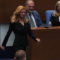 Първо заседание на 52-рия парламент на живо: Михаела Доцова е избрана за председател на Народно събрание