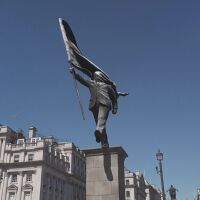 Мистериозна статуя с името на Банкси се появи в центъра на Лондон (ВИДЕО)