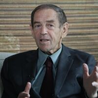 "Действащите политици от всички партии трябва да търсят решения, а те думата „демография“ не я познават"