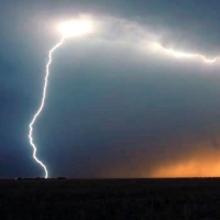 Гръмотевична буря на връх Ком взе живота на турист, друг пострада тежко 