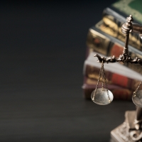 Измами и данъчни престъпления: СГС постанови "задържане под стража" за седем задържани при акция