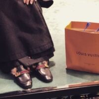 Нидерландското подразделение на Louis Vuitton беше глобено с 500 000 евро за пране на пари