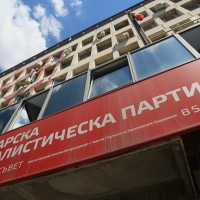 БСП прие предложението за ротационно председателство на парламента и остава във властта