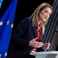 Мецола на български: Честито, добре дошли в еврозоната!