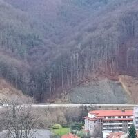 Тежка катастрофа край Габрово, загинал е единият от шофьорите (СНИМКИ)