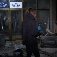 Как изглежда централата на "ДПС-Ново начало" след протеста снощи (ВИДЕО)