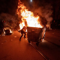 Около 120 000 лв. са щетите по публичната инфраструктура в центъра на София след протеста 