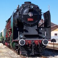 С Дядо Коледа и Снежанка: Коледният ретро влак с допълнителни пътувания между София и Банкя