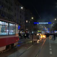 Как осъмна София след снощните размирици (ВИДЕО)