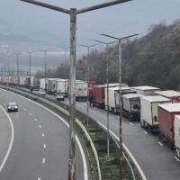 Девети ден блокада на „Промахон“: Опашки от над 20 км и растящо напрежение сред шофьорите