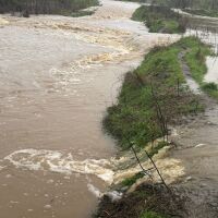 Дворни места и къщи са наводнени в созополското село Зидарово