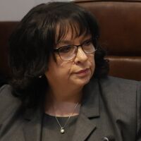 Втора версия на първия евробюджет: Какви са разликите и какво отпада само за догодина?