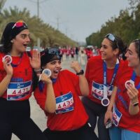 "Против благоприличието": Арести в Иран, след като жени тичаха на маратон без хиджаб (ВИДЕО)