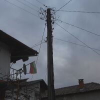 След Коледа на тъмно и студено: Обезщетенията били до 100 лв., а бизнесът се оборудва с генератори