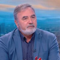 Доц. Ангел Кунчев: Грипът вече доминира над COVID, преобладаващ щам е А(H3N2)