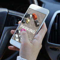 Зони и такси за паркиране при съседите: Какви са и колко струват за час?