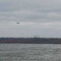 Блокираният танкер „Кайрос“: Спасиха още четирима моряци, на борда остават трима