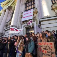 НА ЖИВО: Протестите срещу властта. Студенти организират шествие