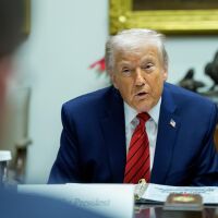 Доналд Тръмп оглави класацията на "Политико" за най-влиятелна личност в Европа