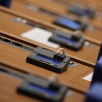 След протеста: Призиви в парламента към БСП и ИТН да подкрепят вота на недоверие