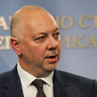 Парламентът гласува днес оставката на кабинета "Желязков"