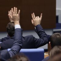 Депутатите единодушно приеха оставката на кабинета "Желязков"