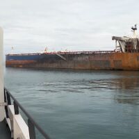 "Морска администрация" разпореди задържането на танкера "Кайрос" 